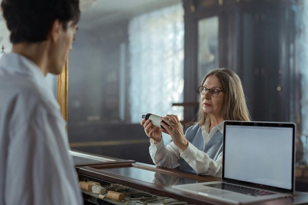 Comment la durabilité influence-t-elle les pratiques commerciales modernes ?